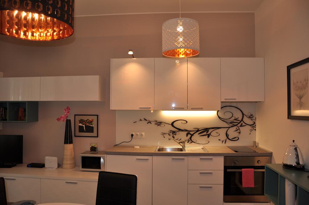 Apartments Sulekova Zagreb Room photo